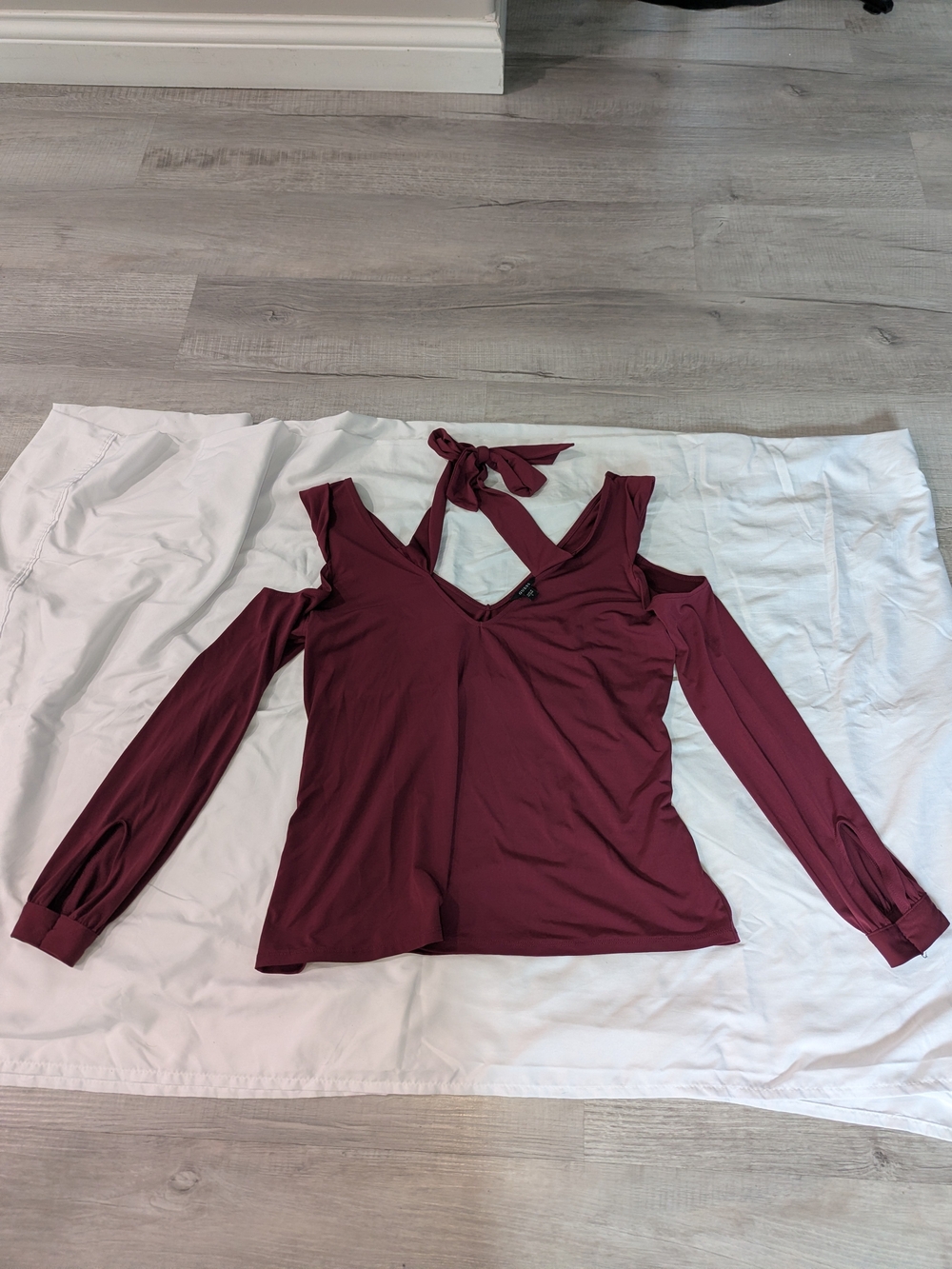 Guess Women’s Burgundy Shirt